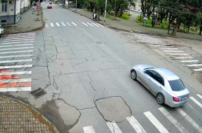 Перекресток улиц Пушкина и Лакоба. Веб-камеры Сухума
