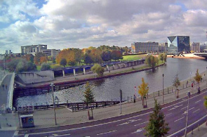 Набережная реки Шпрее в Берлин в режиме реального времени