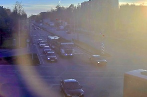 Перекресток Ленинградского и Дзержинского проспекта. Камера 2. Веб-камеры Ярославля