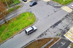 Перекресток улиц Космонавтов и Московской. Веб-камеры Апатиты