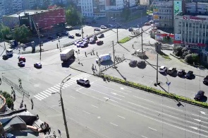 Перекресток улиц К. Маркса и Полярные Зори. Веб-камеры Мурманска