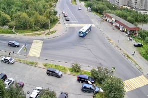 Перекресток улиц Капитана Маклакова и Скальной. Веб-камеры Мурманска