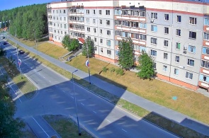 Улица Мира. Ракурс 2. Веб-камеры Лангепас онлайн