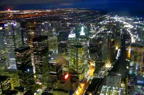 CN Tower. Вид на Восток. Веб камеры Торонто онлайн